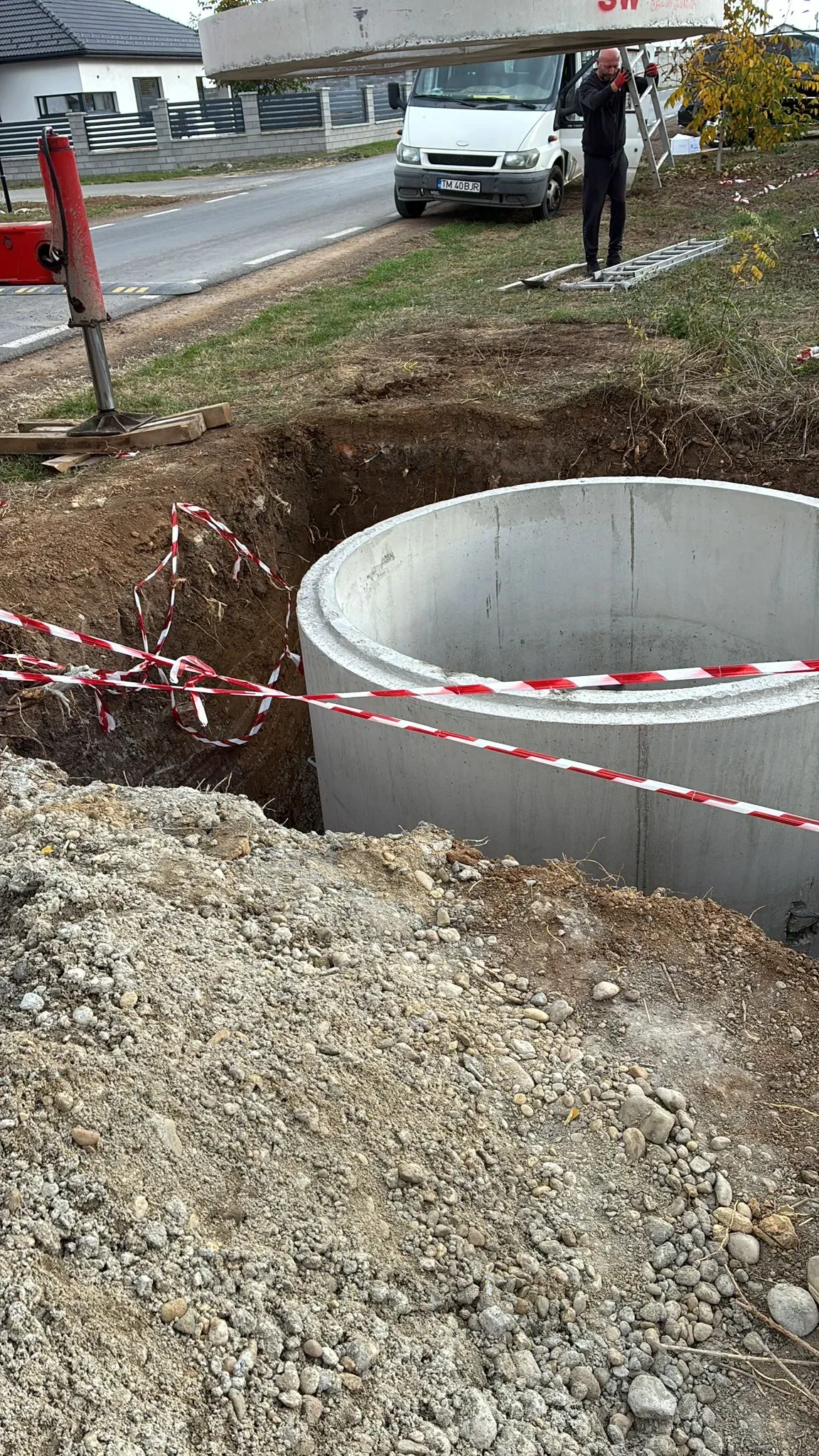 Branșament canal cu cămin de vizitare montat la limita proprietății
